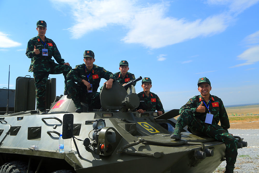 Army Games 2022: Đội tuyển Hóa học Quân đội nhân dân Việt Nam tiếp nhận vũ khí, trang bị